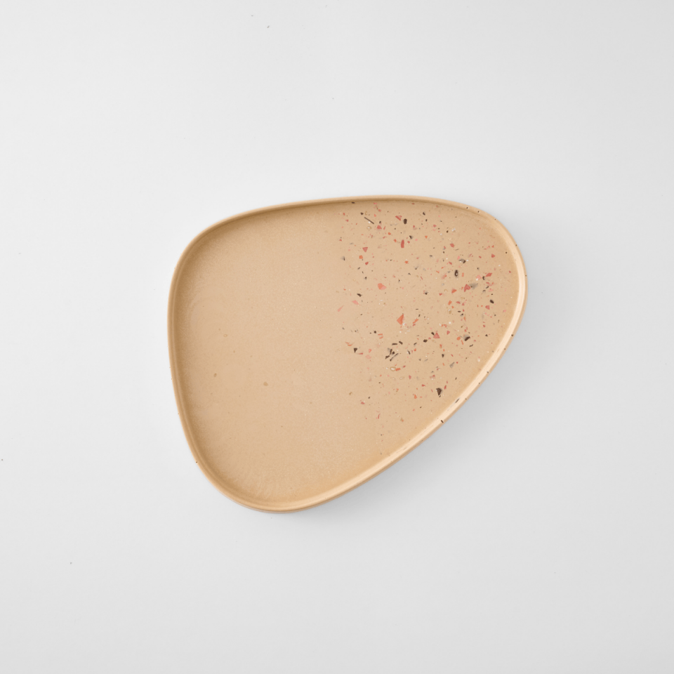 Dekoratif Tepsi – El Yapımı Jesmonite Terrazzo